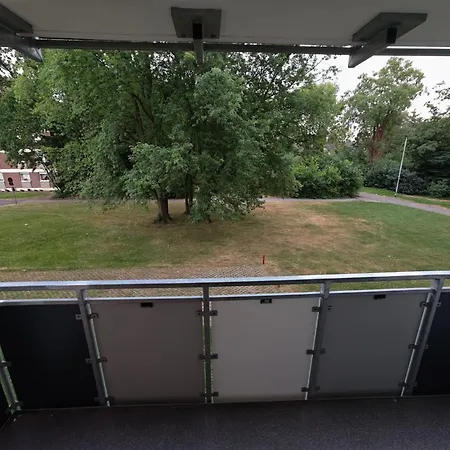 Modern 2-bedroom With Balcony Near Duesseldorf And Cologne Apartmán *